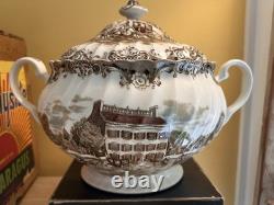 Johnson Bros Heritage House Ironstone Georgian Town Hse Soup Tureen