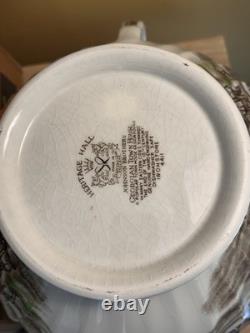 Johnson Bros Heritage House Ironstone Georgian Town Hse Soup Tureen