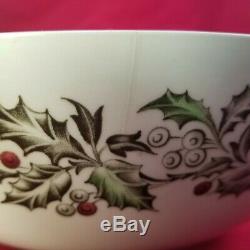 Johnson Bros Merry Christmas 12 Punch Salad Serving Bowl Large Rare Classic USA