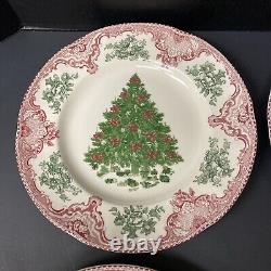 Johnson Bros Old Britain Castles Pink Christmas 4 Dinner Plates Green Tree 10.5