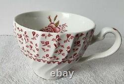 Johnson Bros ROSE BOUQUET SUGAR BOWL with LID Made in England 6 3/4W x 4 1/2H