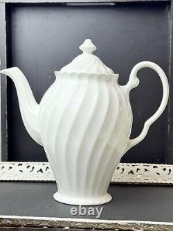 Johnson Bros. Regency Coffee Pot / 10 Piece Set Suffolk Snow White Ironstone