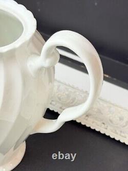 Johnson Bros. Regency Coffee Pot / 10 Piece Set Suffolk Snow White Ironstone