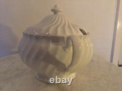 Johnson Bros Regency White Ironstone Swirled Tureen&Lid. England. Disc