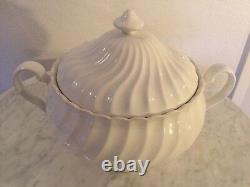 Johnson Bros Regency White Ironstone Swirled Tureen&Lid. England. Disc