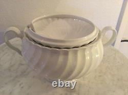 Johnson Bros Regency White Ironstone Swirled Tureen&Lid. England. Disc