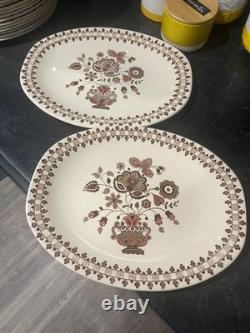 Johnson Bros Stafford Shire Jamestown Hand Engraving Dinnerware Set (110pcs)