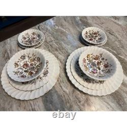 Johnson Bros Staffordshire Bouquet Ironstone Floral Dinnerware Set England 10 pc