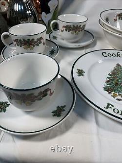 Johnson Bros Victorian Christmas Tea Set 19 Pieces Made in England. MINT