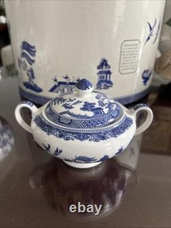 Johnson Bros Willow Blue 13 Pc Tea Set