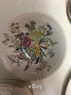 Johnson Bros Windsor Ware Garden Bouquet