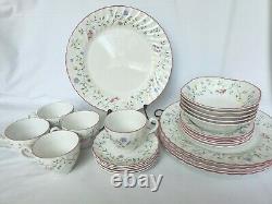 Johnson Brother SUMMER CHINTZ China 25 Pieces 5 Total Place Settings NICE