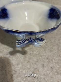Johnson Brothers Albany R3072 Blue & White Floral Oval Tureen with Lid