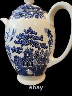 Johnson Brothers Blue Willow Teapot Coffee Pot Excellent