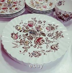 Johnson Brothers Bros Staffordshire Bouquet 30pc Serv for 4 Dinner Plates + MINT