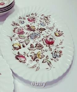 Johnson Brothers Bros Staffordshire Bouquet 30pc Serv for 4 Dinner Plates + MINT