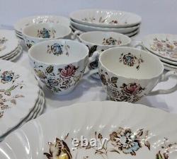Johnson Brothers Bros Staffordshire Bouquet 31pc Serv for 4 Dinner Plates + MINT