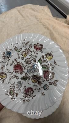 Johnson Brothers Bros Staffordshire Bouquet 35pc Dinner Plates, Tea cups, Saucer