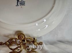 Johnson Brothers CHRISTMAS The Friendly Village 15.25 Oval Serving Platter