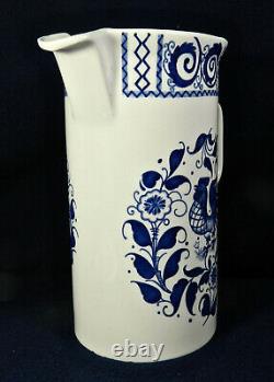 Johnson Brothers Chanticleer Blue Pattern 8 Tall, 5-cup Coffee Pot
