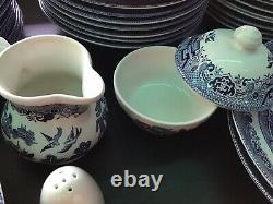 Johnson Brothers/Churchill England Blue Willow Dinnerware Collection