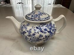 Johnson Brothers Devon Cottage Blue 13-Piece Tea Set Teapot Cups & Saucers