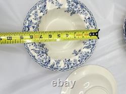 Johnson Brothers Devon Cottage Pasta Bowls Set of 8 Blue White Floral 8.75