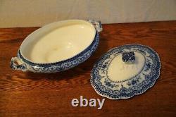 Johnson Brothers Dorothy Flow Blue Vegetable with Lid Nice