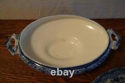 Johnson Brothers Dorothy Flow Blue Vegetable with Lid Nice