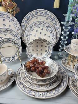 Johnson Brothers England, Petite Fleur Blue 30 pcs Dinnerware Blue Flowers