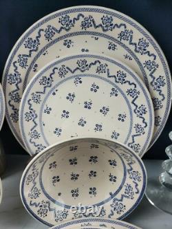 Johnson Brothers England, Petite Fleur Blue 30 pcs Dinnerware Blue Flowers