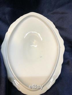 Johnson Brothers England Raleigh Covered Vegetable Bowl Blue Floral Scalloped