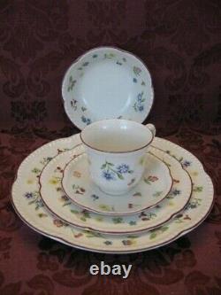 Johnson Brothers Fleurette China Place Settings Set of Ten (10) Excellent