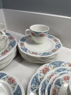 Johnson Brothers Floral Fine China 40pc Dinnerware Set England Staffordshire