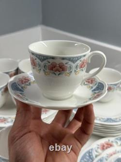 Johnson Brothers Floral Fine China 40pc Dinnerware Set England Staffordshire