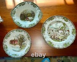 Johnson Brothers Friendly Village 8 place settings, serving pieces, 50 pieces