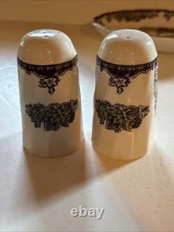 Johnson Brothers Friendly Village Six Piece Set Brand New In The Original Box