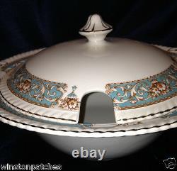 Johnson Brothers Hampton Round Covered Tureen 11 1/2 Blue Band Rope Edge Gold