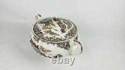 Johnson Brothers Heritage Hall 4411 Soup Tureen