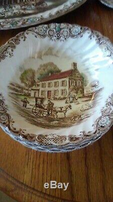 Johnson Brothers Heritage Hall Ironstone For 6 Made In England 46 Pc. Vintage