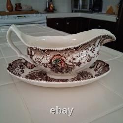 Johnson Brothers His Majesty Gravy Boat & Underplate EUC Wild Turkey 8 1/8L