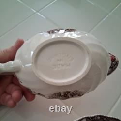 Johnson Brothers His Majesty Gravy Boat & Underplate EUC Wild Turkey 8 1/8L