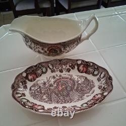 Johnson Brothers His Majesty Gravy Boat & Underplate EUC Wild Turkey 8 1/8L Johnson Brothers His Majesty Gravy Boat & Underplate EUC Wild Turkey 8 1/8L