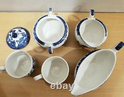 Johnson Brothers, Johnson Bros Willow Blue 46-Piece Dinnerware Set lot