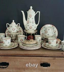 Johnson Brothers Monticello Set of 27
