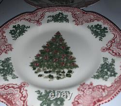 Johnson Brothers Old Britain Castles Pink Christmas Salad Plate LOT OF 4
