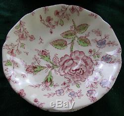 Johnson Brothers Rose Chintz Dinnerware 26 pcs England