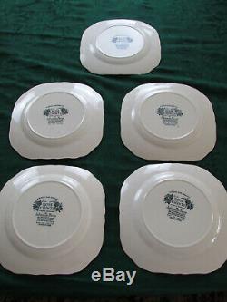 Johnson Brothers Rose Chintz Dinnerware 26 pcs England