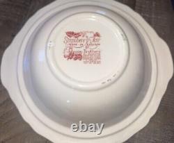 Johnson Brothers STRAWBERRY FAIR Round Covered Vegetable Bowl w Lid-MINT