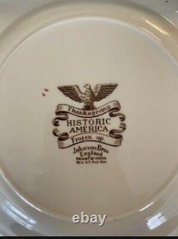 Johnson Brothers Set of Eight Dinner Plates and Oval Serving Platter Frozen Up